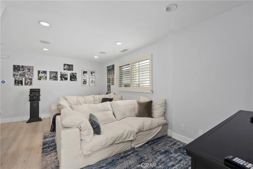 3915 Marcus Avenue Newport Beach, CA 92663