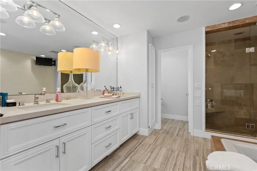 3915 Marcus Avenue Newport Beach, CA 92663