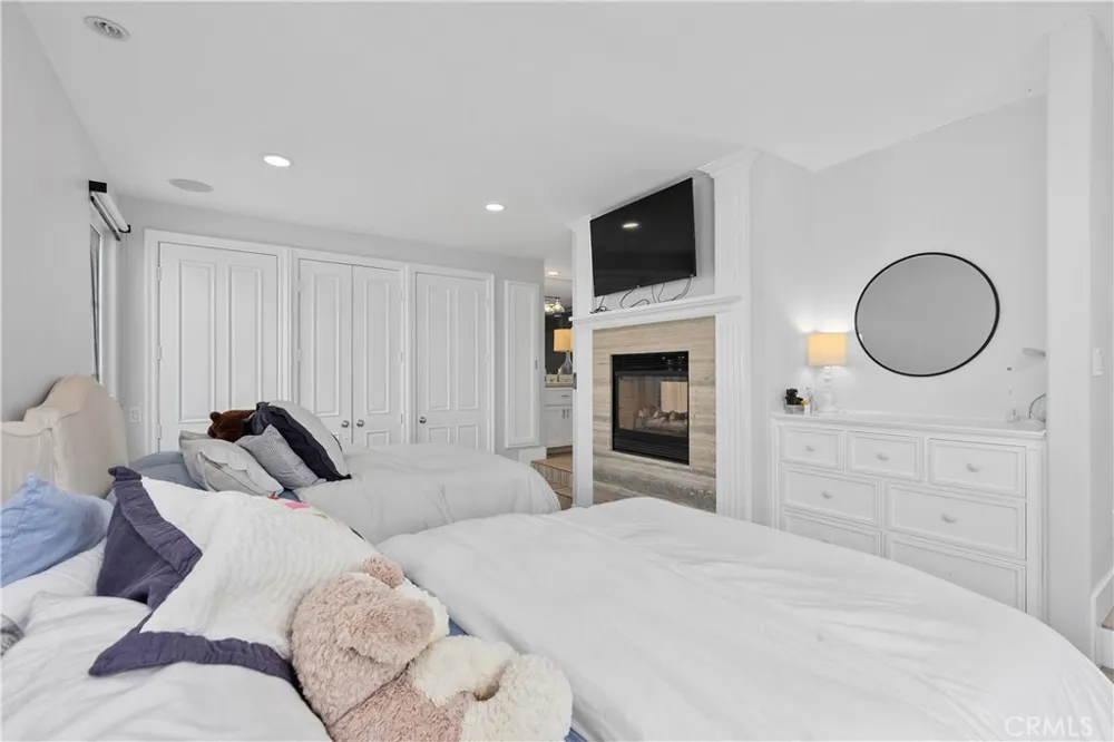 3915 Marcus Avenue Newport Beach, CA 92663