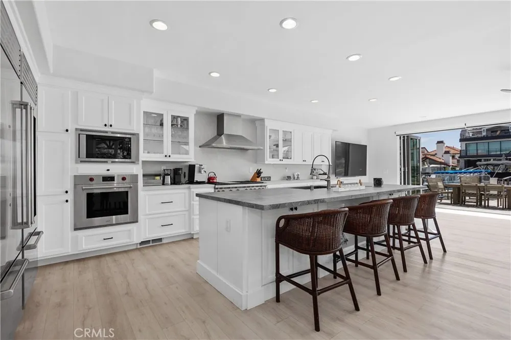 3915 Marcus Avenue Newport Beach, CA 92663