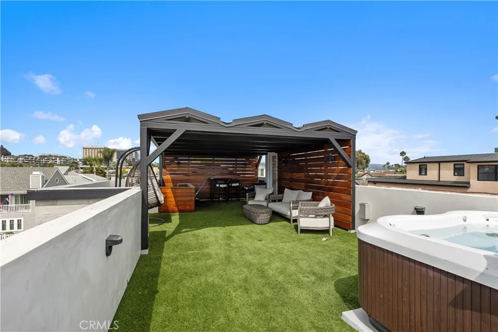 3915 Marcus Avenue Newport Beach, CA 92663