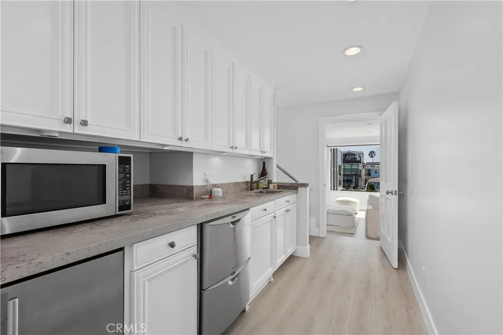 3915 Marcus Avenue Newport Beach, CA 92663