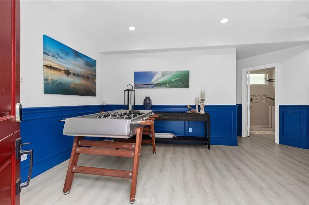 3915 Marcus Avenue Newport Beach, CA 92663