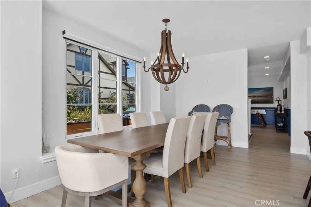 3915 Marcus Avenue Newport Beach, CA 92663