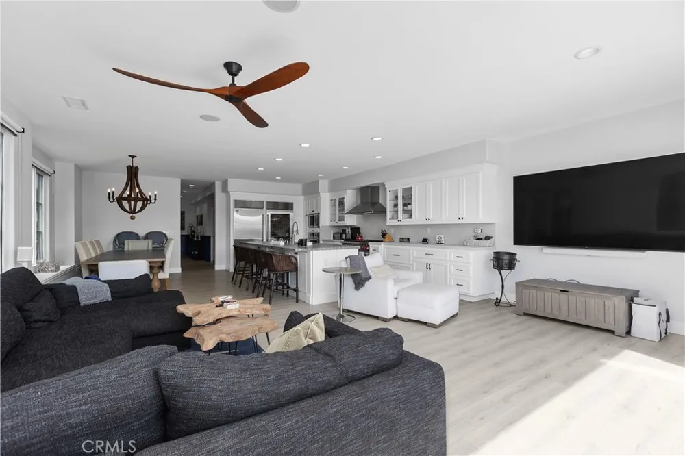 3915 Marcus Avenue Newport Beach, CA 92663