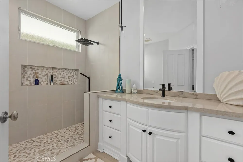3915 Marcus Avenue Newport Beach, CA 92663