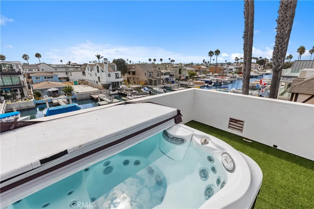 3915 Marcus Avenue Newport Beach, CA 92663