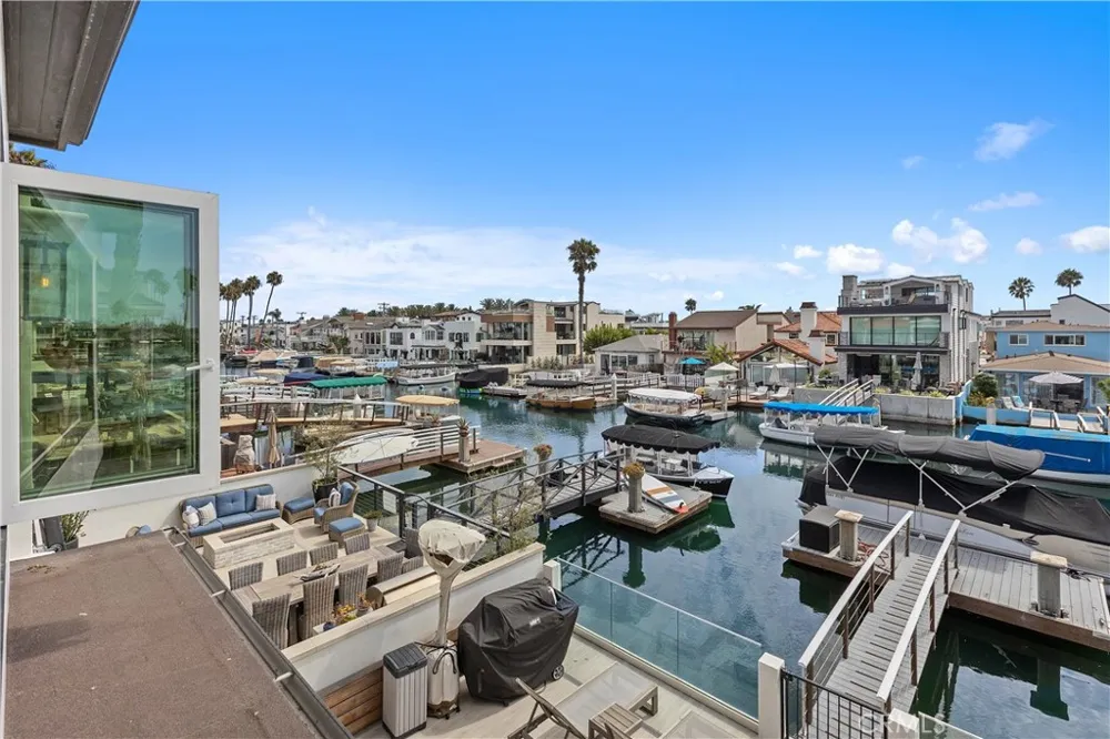 3915 Marcus Avenue Newport Beach, CA 92663