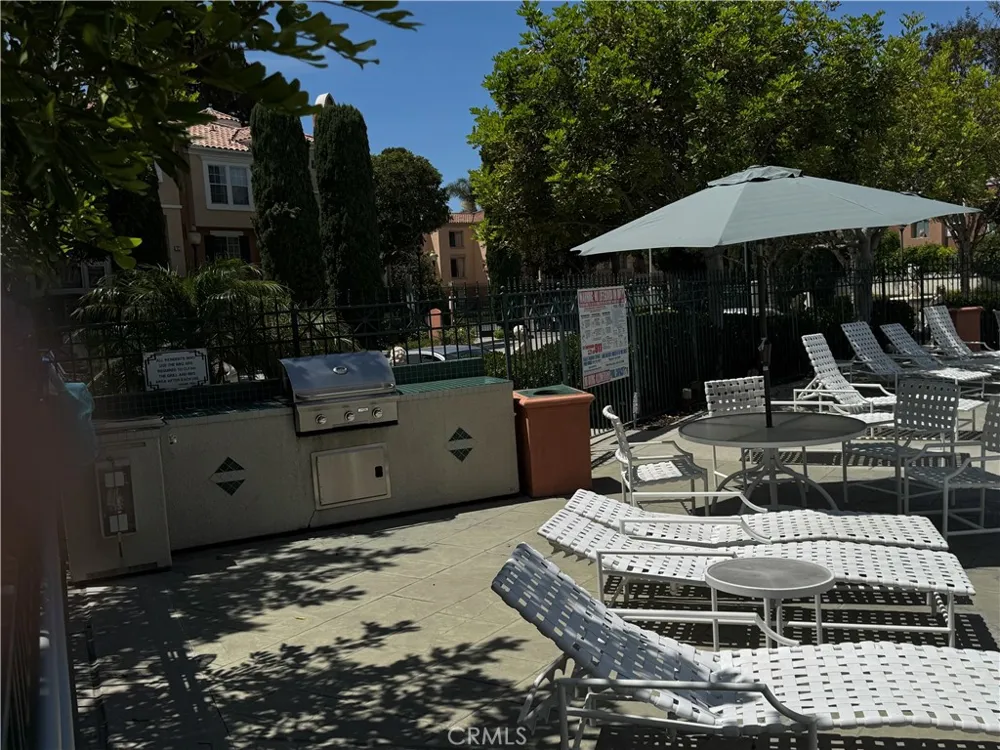 1 Cuzzano Aisle Irvine, CA 92606