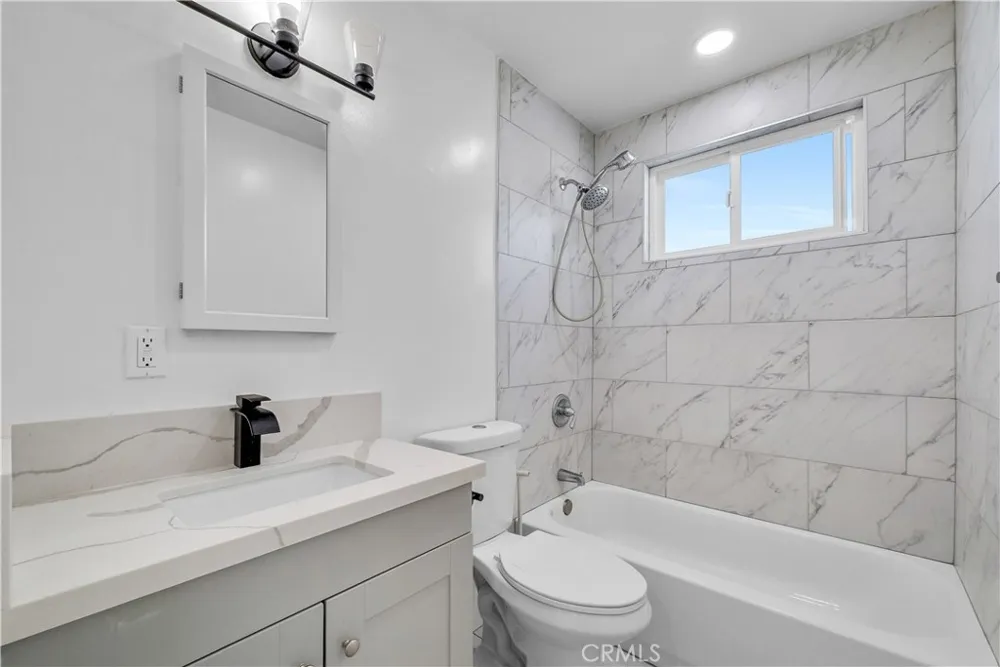 18432 Patterson Lane Huntington Beach, CA 92646