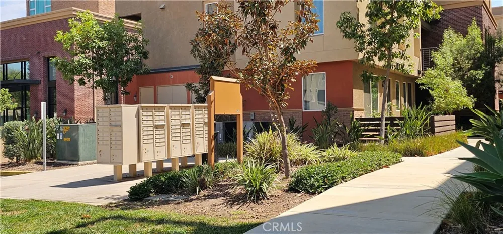 422 W Route 66 #98 Glendora, CA 91740