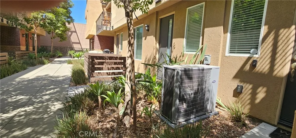 422 W Route 66 #98 Glendora, CA 91740
