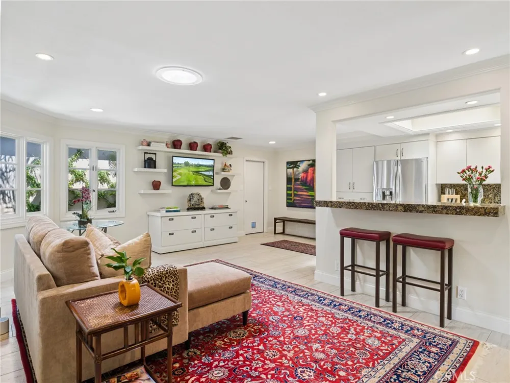 3 Rue Fontainbleau Newport Beach, CA 92660