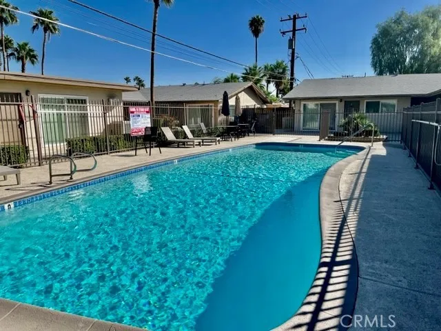 686 E Cottonwood #7 Palm Springs, CA 92262