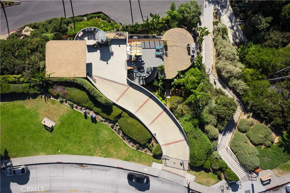 2901 Ocean Boulevard Corona del Mar, CA 92625