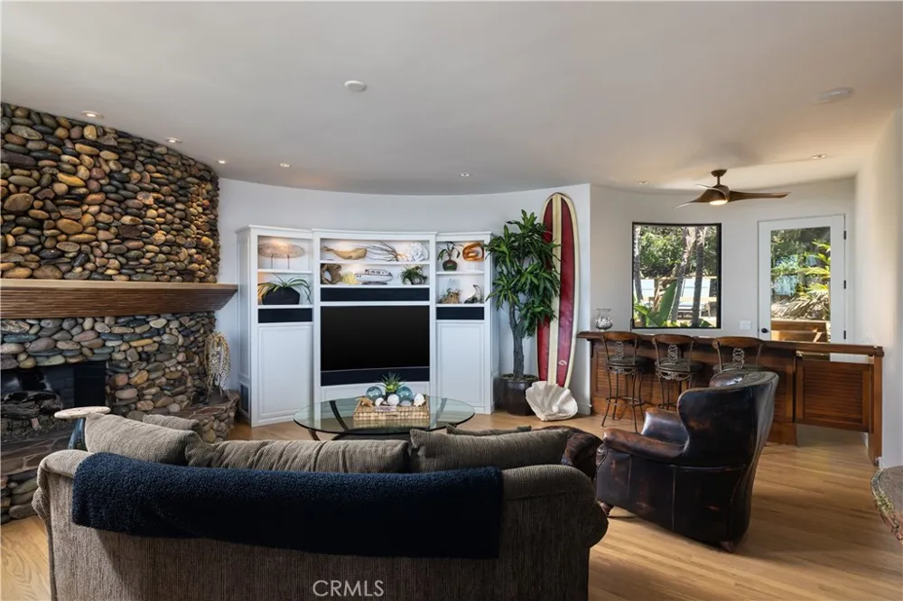 2901 Ocean Boulevard Corona del Mar, CA 92625