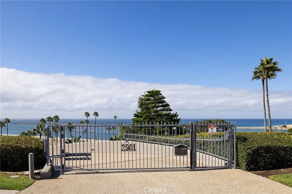 2901 Ocean Boulevard Corona del Mar, CA 92625