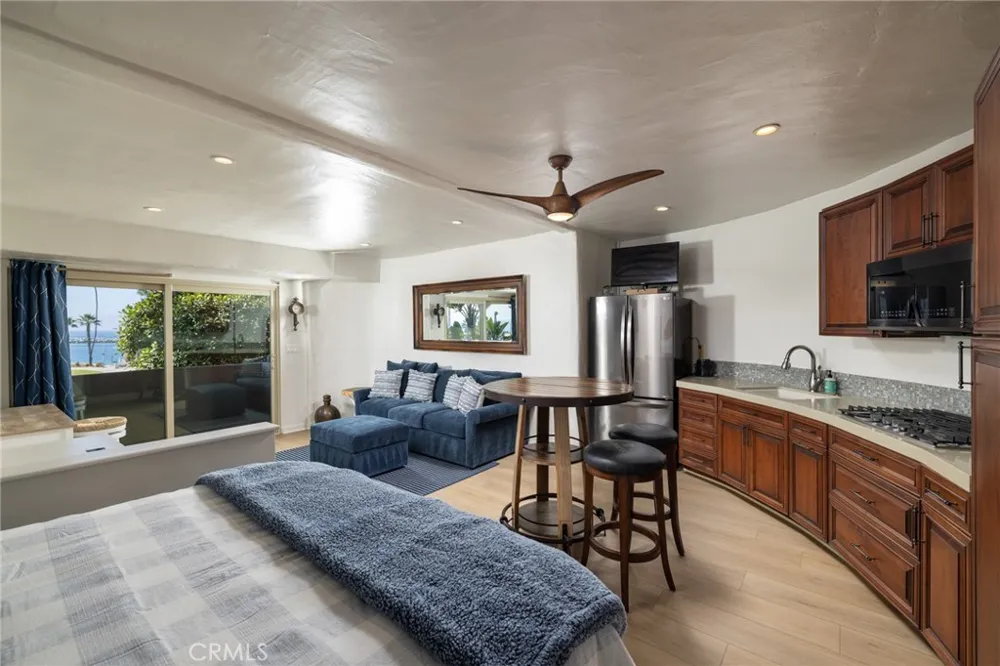 2901 Ocean Boulevard Corona del Mar, CA 92625