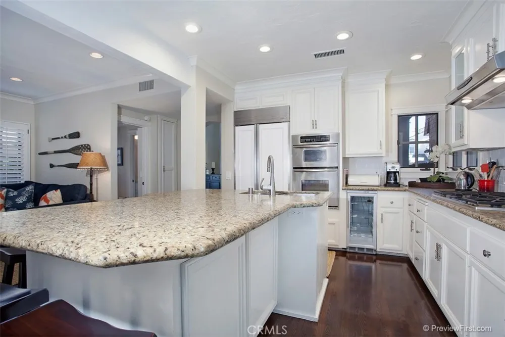 441 Carnation Avenue Corona del Mar, CA 92625
