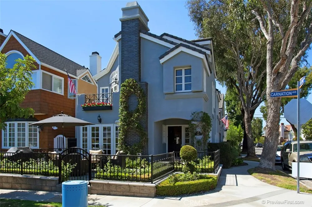 441 Carnation Avenue Corona del Mar, CA 92625