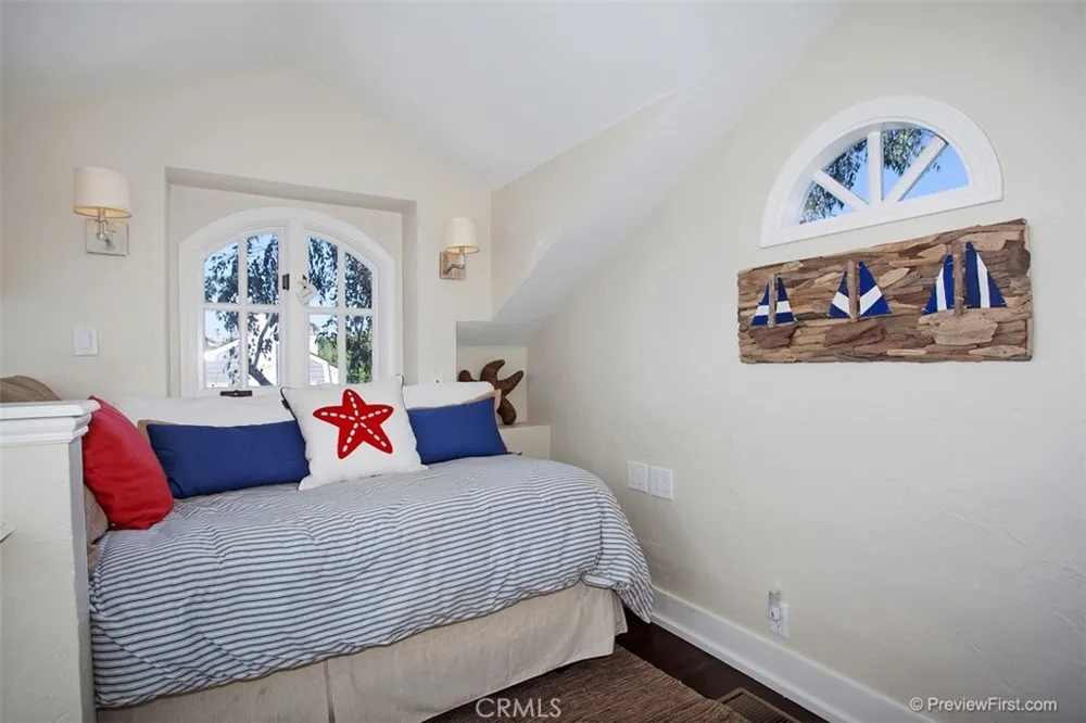 441 Carnation Avenue Corona del Mar, CA 92625