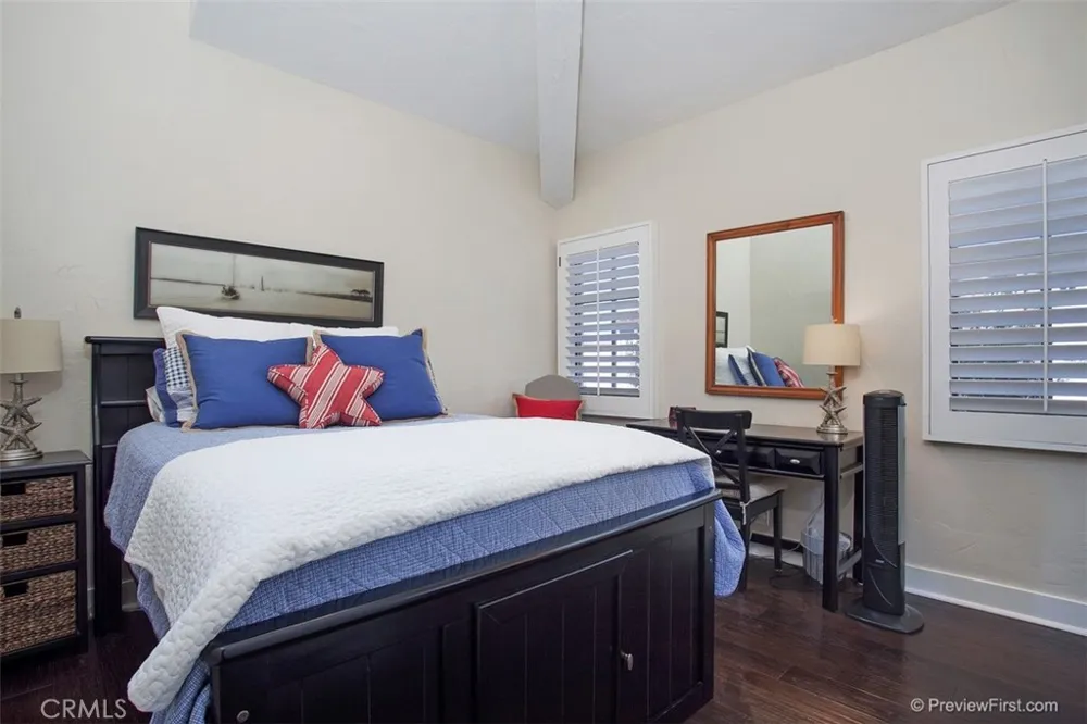 441 Carnation Avenue Corona del Mar, CA 92625