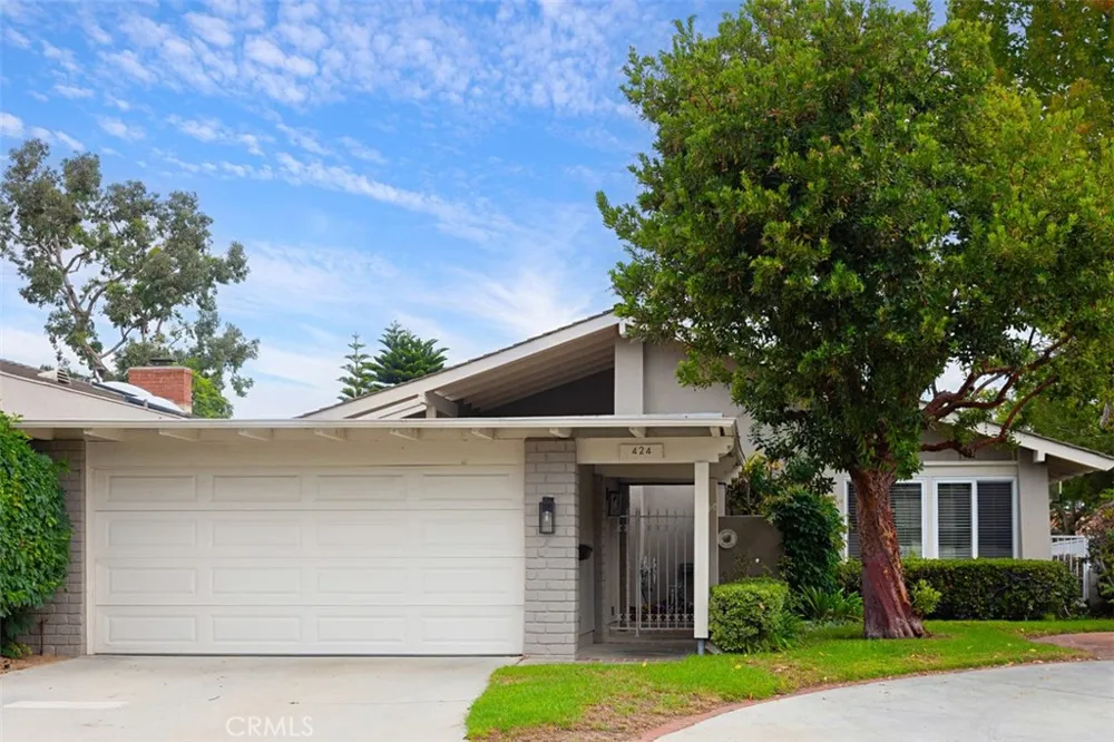 424 Onda Newport Beach, CA 92660