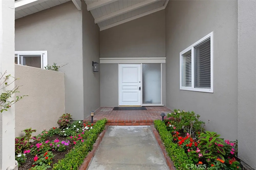 424 Onda Newport Beach, CA 92660