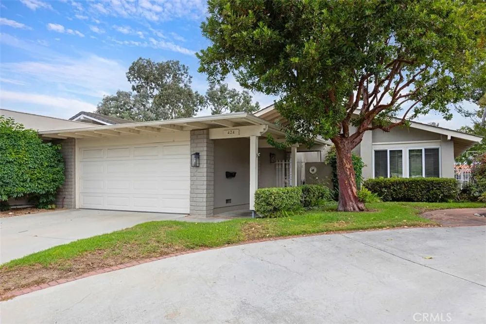 424 Onda Newport Beach, CA 92660