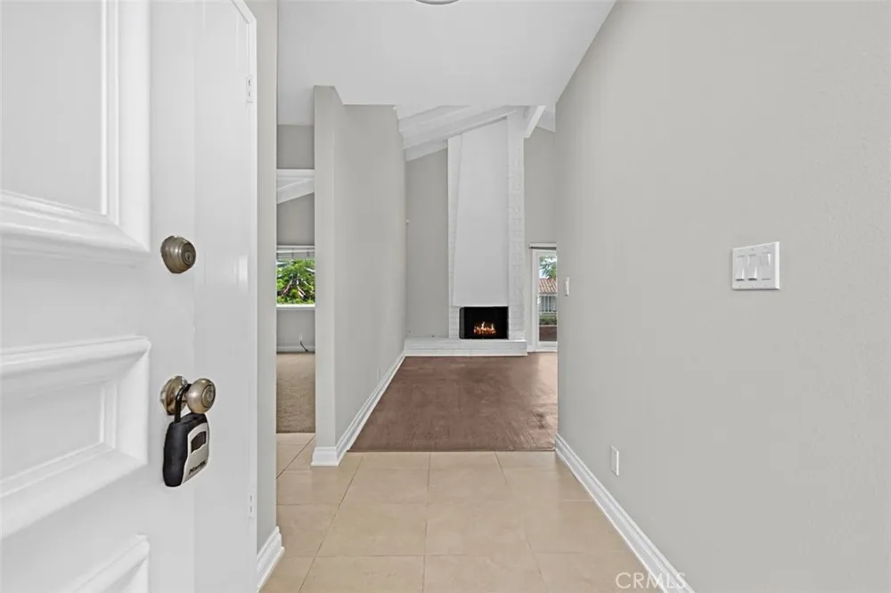 424 Onda Newport Beach, CA 92660