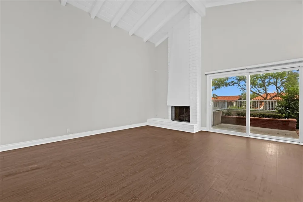 424 Onda Newport Beach, CA 92660