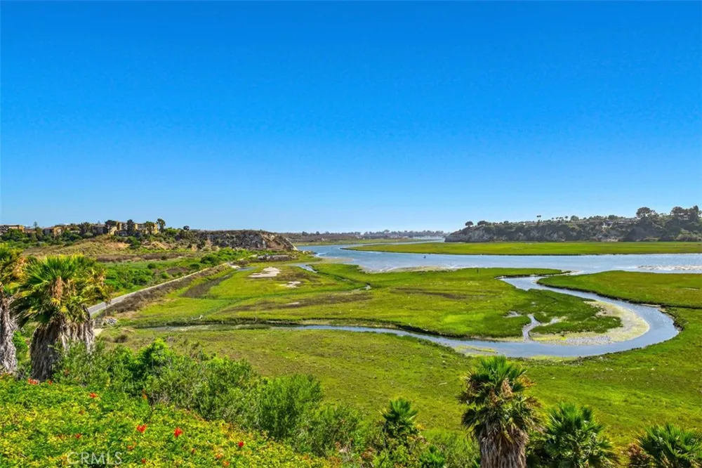 424 Onda Newport Beach, CA 92660