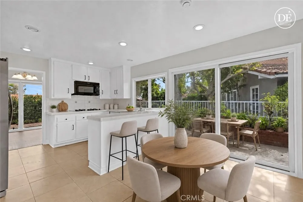 424 Onda Newport Beach, CA 92660