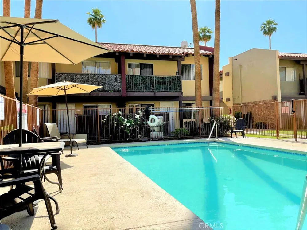 51080 Eisenhower #25 La Quinta, CA 92253