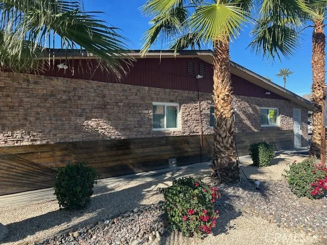 51049 Eisenhower #C La Quinta, CA 92253