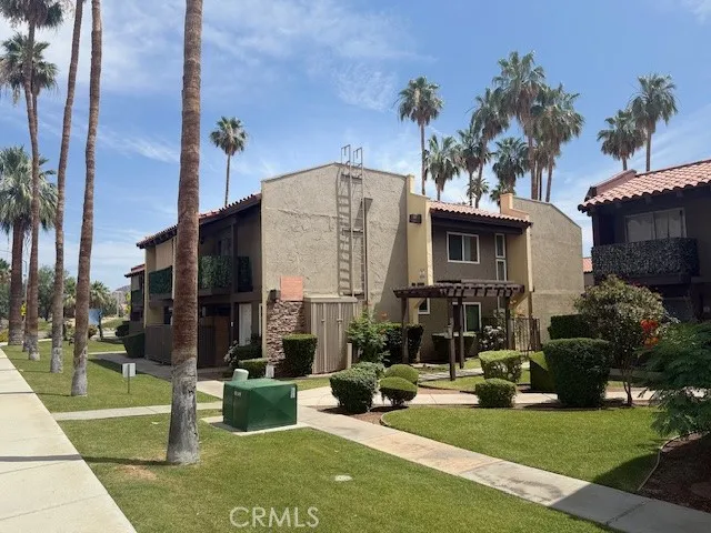 51020 Eisenhower #27 La Quinta, CA 92253
