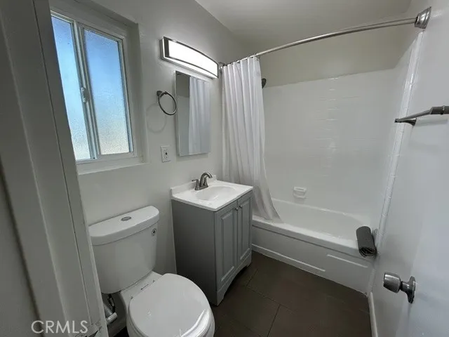686 E Cottonwood Road #A Palm Springs, CA 92262