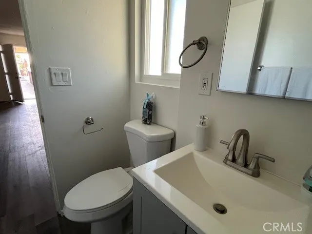 686 E Cottonwood Road #4 Palm Springs, CA 92262