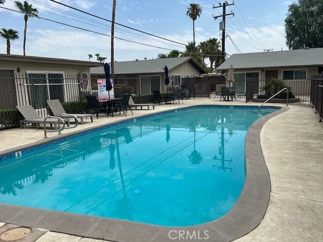 686 E Cottonwood Road #4 Palm Springs, CA 92262