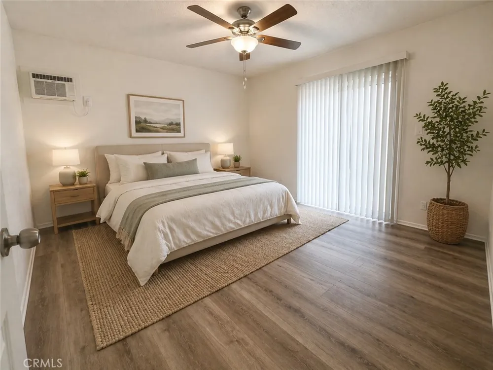 686 E Cottonwood Road #4 Palm Springs, CA 92262