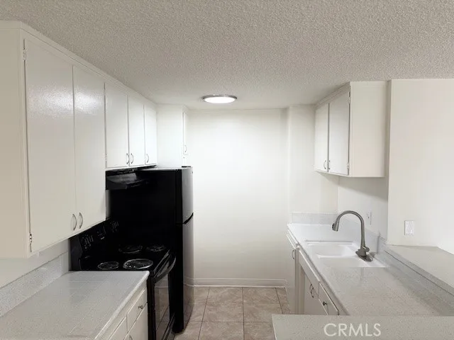 685 E Vista Chino #4 Palm Springs, CA 92262