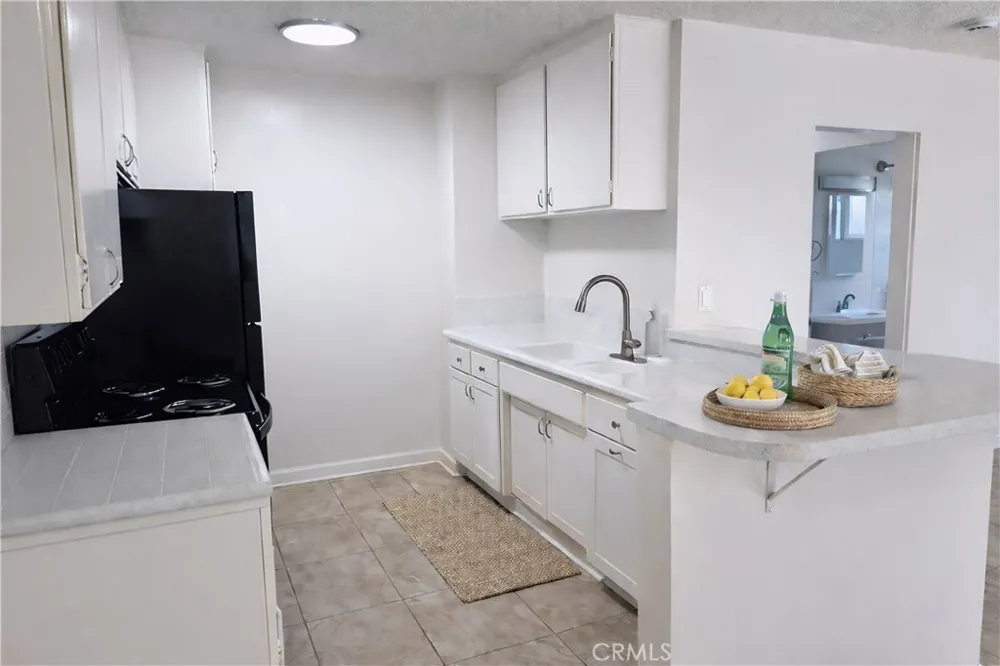 685 E Vista Chino #4 Palm Springs, CA 92262