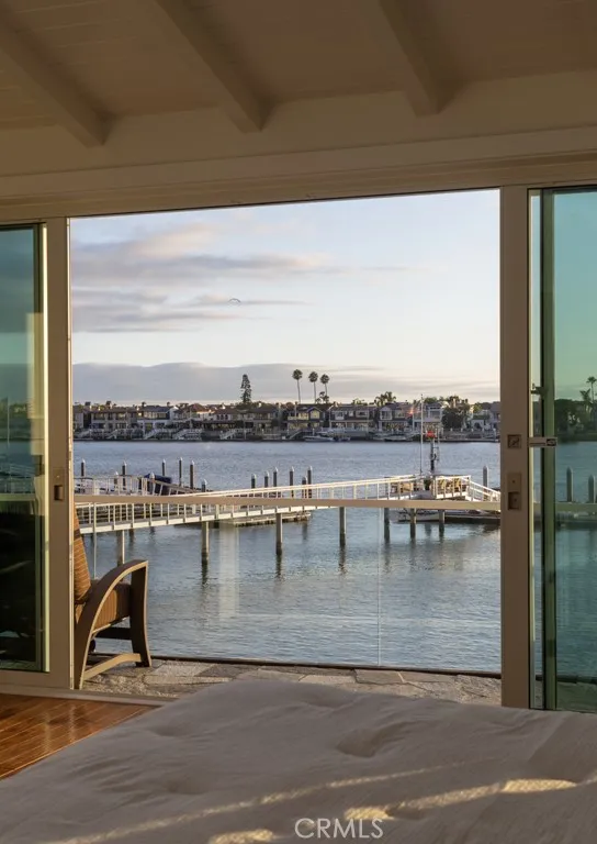 2323 Bayside Drive Corona del Mar, CA 92625