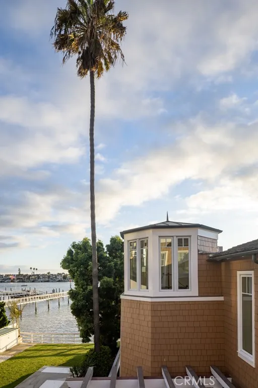 2323 Bayside Drive Corona del Mar, CA 92625