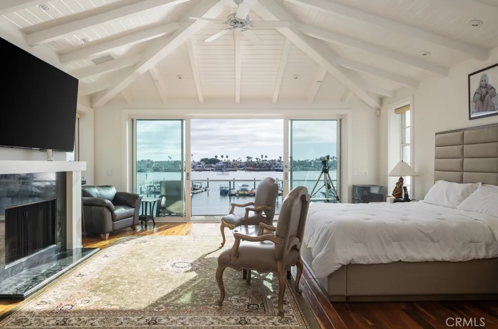 2323 Bayside Drive Corona del Mar, CA 92625