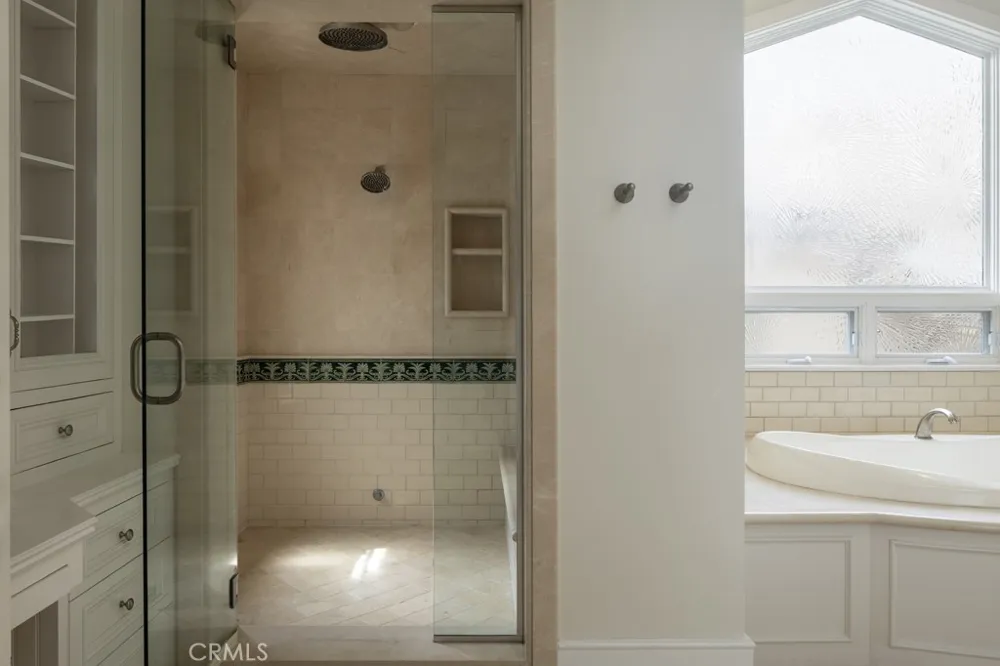 2323 Bayside Drive Corona del Mar, CA 92625