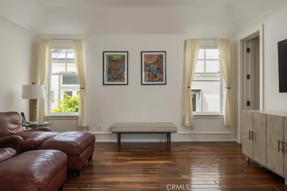 2323 Bayside Drive Corona del Mar, CA 92625