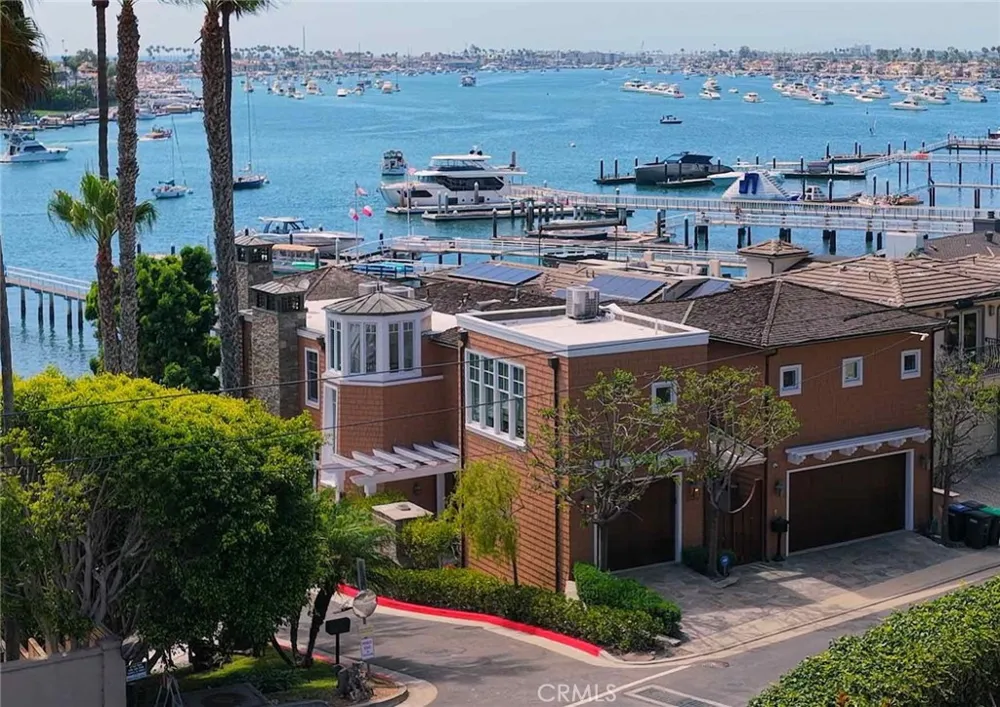 2323 Bayside Drive Corona del Mar, CA 92625