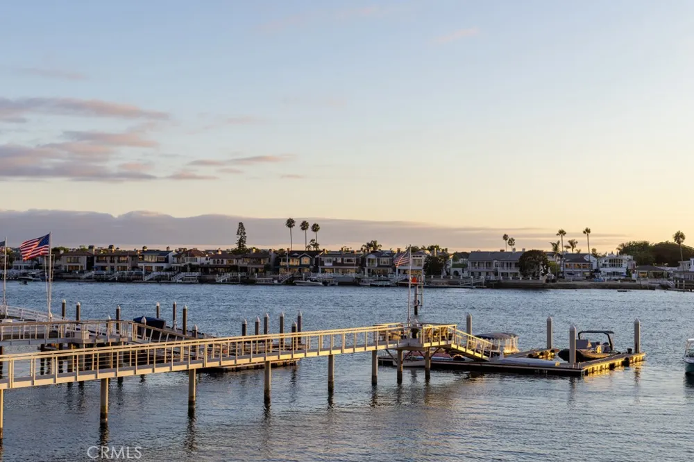 2323 Bayside Drive Corona del Mar, CA 92625