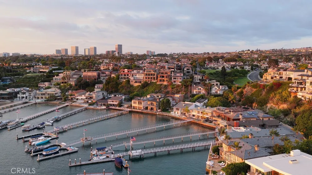 2323 Bayside Drive Corona del Mar, CA 92625